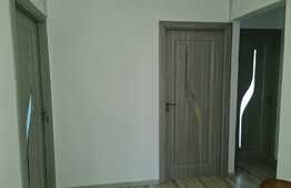 Apartament 4 camere decomandat , Scoala de inot