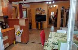 Apartament 3 camere, 69 mp, zona Tilisca