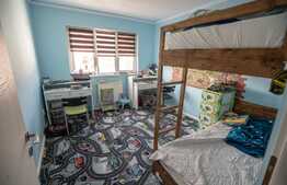 Apartament de 3 camere, zona Vasile Aron