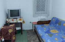 Garsoniera partial mobilata in zona Cedonia!