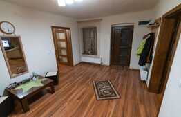 Apartament de 3 camere, zona 0