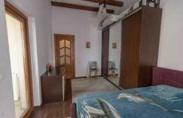 Apartament de 3 camere, decomandat, in zona linistita de case
