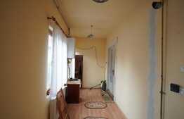 Apartament la casă, 216mp de curte, la 5 minute de centrul Sibiului!