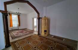 Apartament la casă, 216mp de curte, la 5 minute de centrul Sibiului!