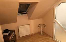 Apartament de 3 camere la mansardă, 70 mp, in zona Cedonia