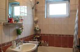 Apartament 4 camere, spatios, zona buna in Strand