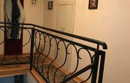 Apartament 4 camere, spatios, zona buna in Strand