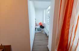 Apartament de 3 camere, decomandat, zona Vasile Aron