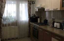 Apartament 3 camere, spatios, 80 mp, central, zona buna