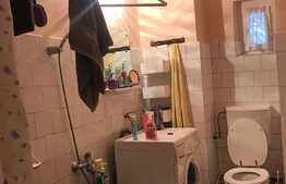 Apartament 3 camere, spatios, 80 mp, central, zona buna