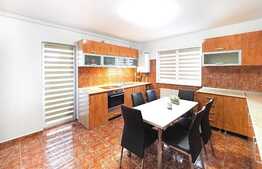 Apartament de lux, 3 camere, 92.90 mp, zona linistita