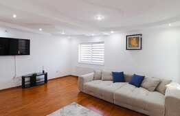 Apartament de lux, 3 camere, 92.90 mp, zona linistita