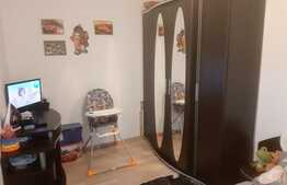 Apartament de 2 camere, semidecomandat, zona Piata Vasile Aron