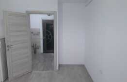 Garsoniera decomandata, renovata recent, zona Trei Stejari