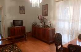Apartament de 2 camere, decomandat, zona Strand