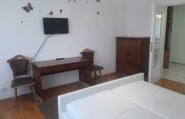 Apartament 2 camere cu birou/camera separata, decomandat, zona Strand