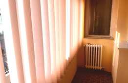 Apartament de 4 camere, 95 mp, decomandat, zona Centrala