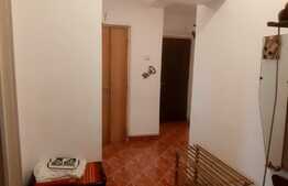Apartament de 4 camere, 95 mp, decomandat, zona Centrala