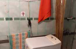 Apartament 3 camere, la curte, 71 mp, zona centrala