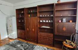 Garsoniera, etaj intermediar, zona Terezian