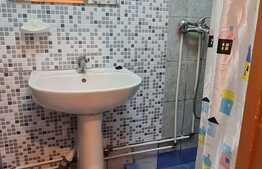 Garsoniera, etaj intermediar, zona Terezian