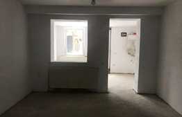 Apartament 3 camere, central, ideal pentru investitie