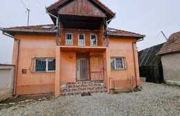 Casă individuala, teren de 573 mp, în Cristian!