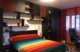 Apartament 4 camere, 90 m utili, zona foarte buna