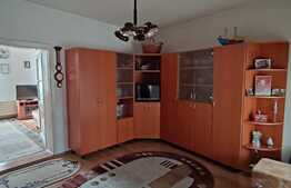 Casa de vanzare, 87 mp, zona Piata Cluj 