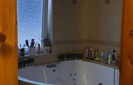 Casă spațioasă, 230 mp utili, în zonă linistită, Lazaret