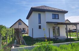 Casa unifamiliala de 81 mp utili, in Cristian