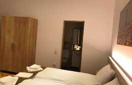 Super apartament de 4 camere, foarte spatios, zona foarte buna