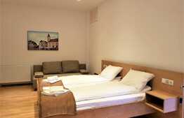 Super apartament de 4 camere, foarte spatios, zona foarte buna