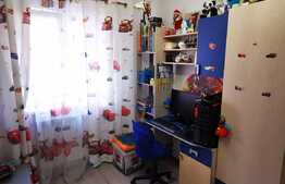 Apartament 3 camere, super dragut, zona linistita si de interes