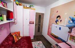 Apartament 3 camere, super dragut, zona linistita si de interes