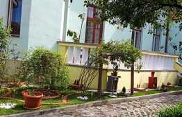 Apartament deosebit la casă, curte proprie, 145 mp utili