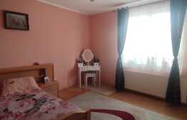 Apartament la casa de 48 mp in zona Piata Cluj!