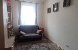 Apartament la casa de 48 mp in zona Piata Cluj!