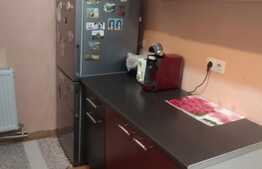 Apartament la casa de 48 mp in zona Piata Cluj!