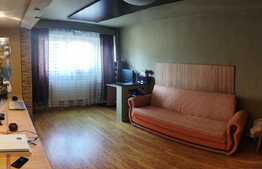 Apartament de 3 camere, 65 mp, decomandat, zona Valea Aurie