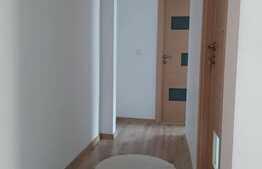 Apartament 3 camere, boxa la subsol, zona Mihai Viteazu