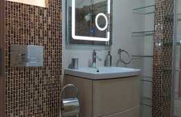 Apartament 3 camere, boxa la subsol, zona Mihai Viteazu