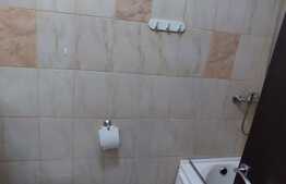 Apartament cu 3 camere, 60 mp, zona Broscarie