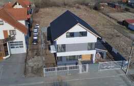 Casa de vanzare in Sibiu - proprietate individuala - 2 locuri de parcare inscrise in CF - strada recent asfaltata si iluminata