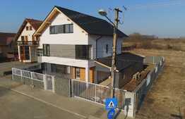 Casa de vanzare in Sibiu - proprietate individuala - 2 locuri de parcare inscrise in CF - strada recent asfaltata si iluminata