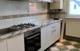 Apartament 4 camere, balcon, 67 mp, la Ciresica