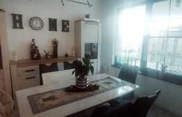 Casa deosebita, 120 mp,1100 mp teren, in Sura Mica