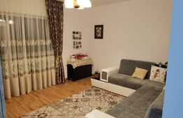 Apartament cu 3 camere, 70 mp, zona Cisnadie