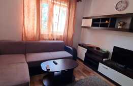 Apartament cu 2 camere semidecomandat, etaj intermediar , zona Mihai Viteazu