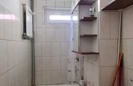 Apartament cu 2 camere semidecomandat, etaj intermediar , zona Mihai Viteazu